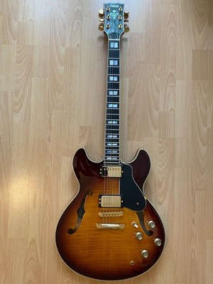 E-Gitarre, Yamaha SA2200 VS,, Semi-Hollow-Body, sehr guter Zustand