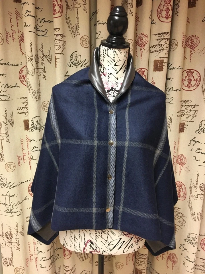 463. Handmade Blue check tweed with grey Cape Poncho - Image 4 of 4