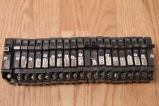 Huge Lot of 21x - GE Q-Line CIRCUIT BREAKER Single 1 POLE 20 AMPS - Slim Style