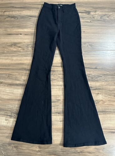 Women's Fashion Nova  Flared Jeans Size 5 (W26) High Waisted Black  - Picture 1 of 8