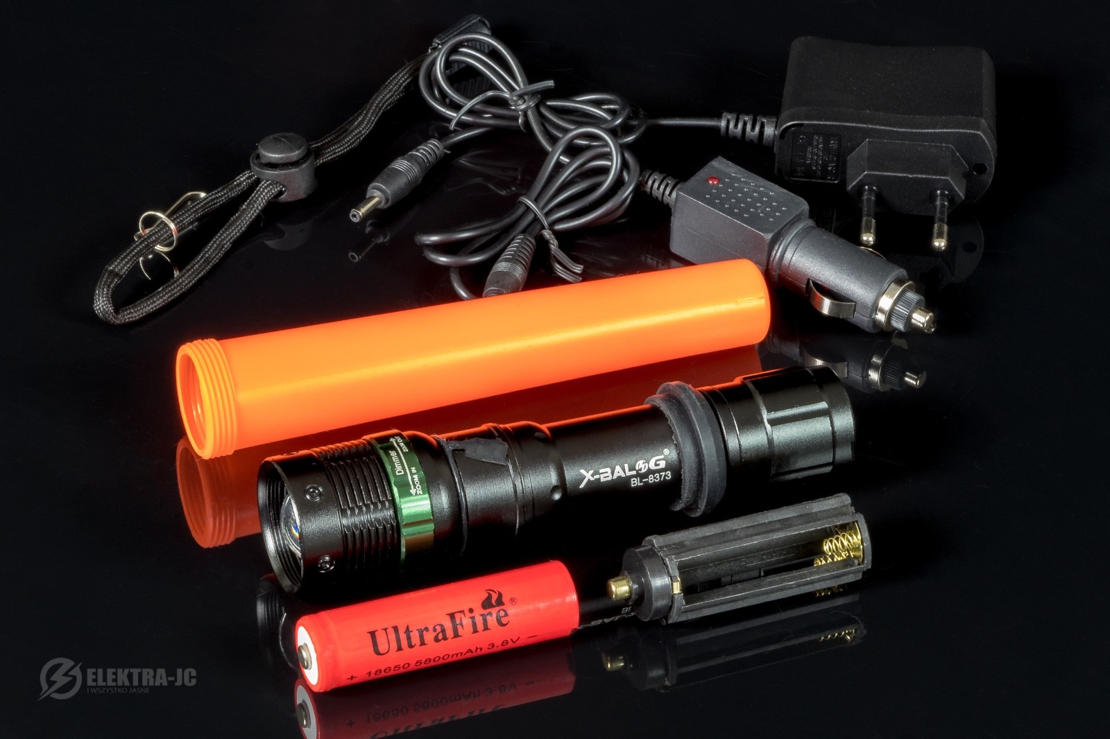 LINTERNA TACTICA POLICIA 5000 Lm CREE LED SWAT con bateria 8800 mAh 3,7V 48h