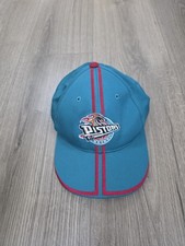 Vintage Sports Specialties Detroit Pistons Snapback