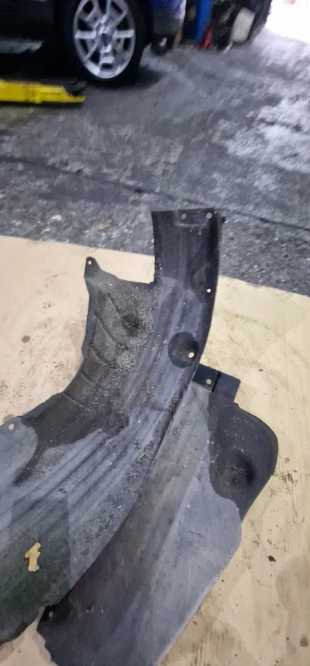 HYUNDAI IONIQ REAR LEFT SIDE SPLASH GUARD 2021 MODEL - Image 3 of 4