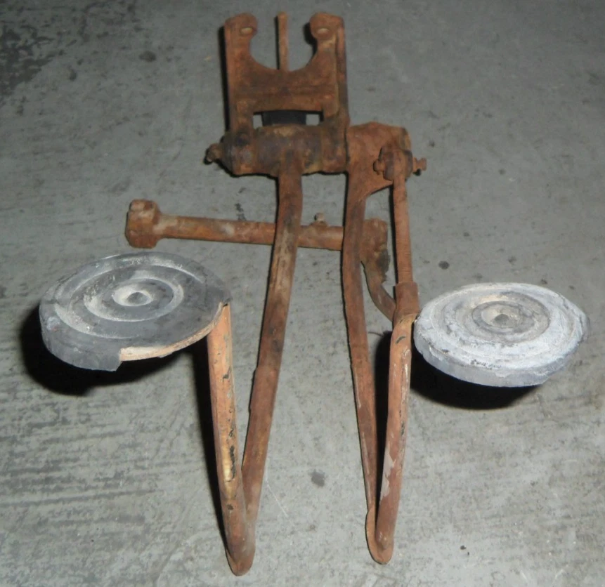 1948 - 1952 年福特 F1 F2 F3 卡车离合器和制动踏板组件 49 50 51 — 第 2/4 张图片