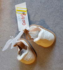 Cat  Jack Baby Slip-On Shoes, 0-3 Months, Beige, NEW