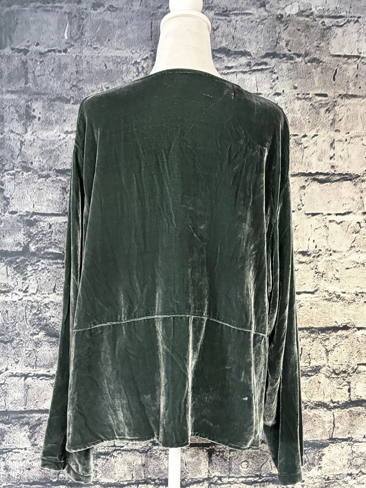 J. Jill Cardigan Womens XL Green Silk Blend Velvet Button Front Pockets Soft - Image 3 of 4