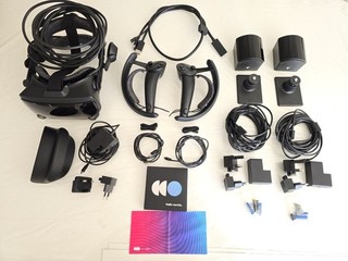 Valve Index VR Headset Full Kit Controllers Base Stations Cables Barely used