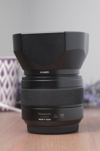 Panasonic Leica DG Summilux 25mm f/1.4 II ASPH. Prime Lens w/Hood - H-XA025 - Picture 3 of 6