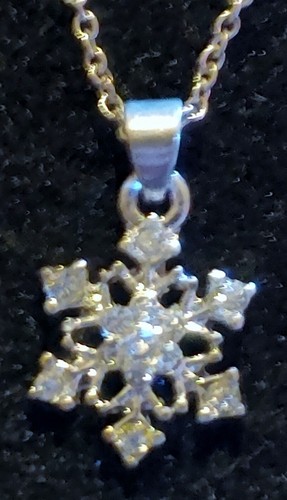 CLAIREs ( SNOW FLAKE ) PENDANT W/ Clear Rhinestones NECKLACE - 18 in W/ 3 in Ex - Picture 6 of 10