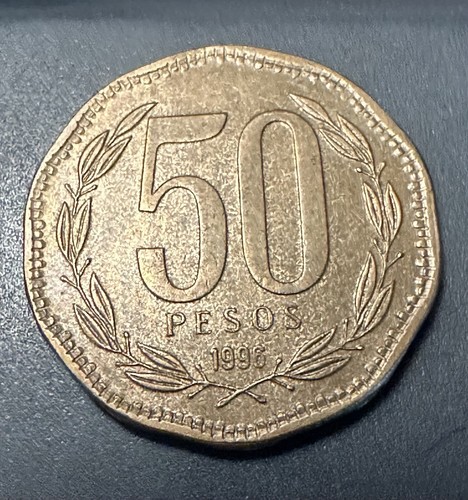 1996 CHILE 50 PESOS LARGE COLLECTORS COIN (916)