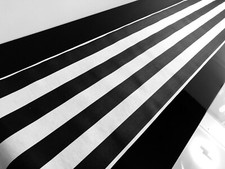 Corredor de mesa de teflón a rayas blanco y negro para eventos de boda 12" de ancho cualquier longitud
