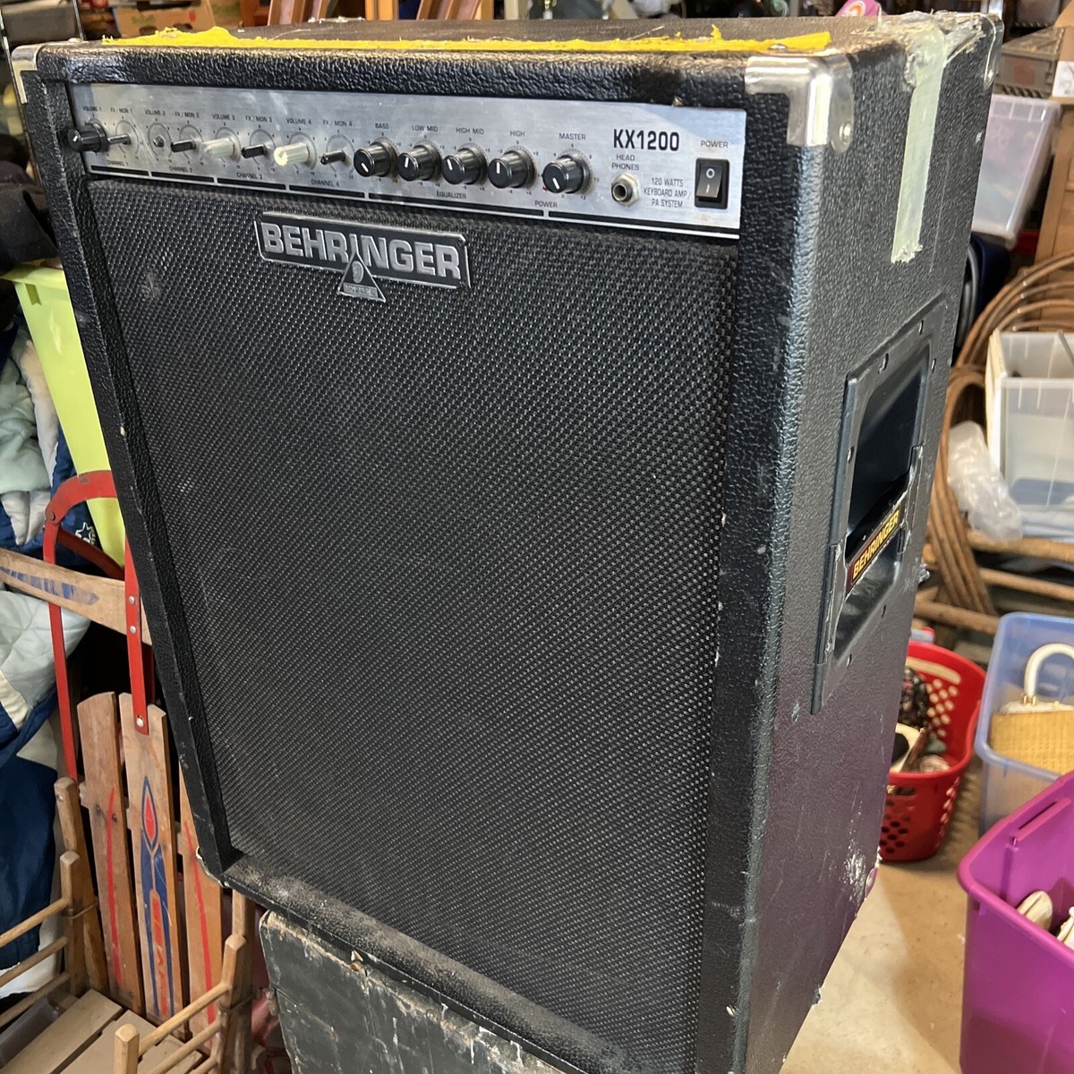 Behringer KX1200 Keyboard Amp 120 watt / pa system 4 channel Behringer KX1200 Keyboard Amp 120 watt / pa system 4 channel