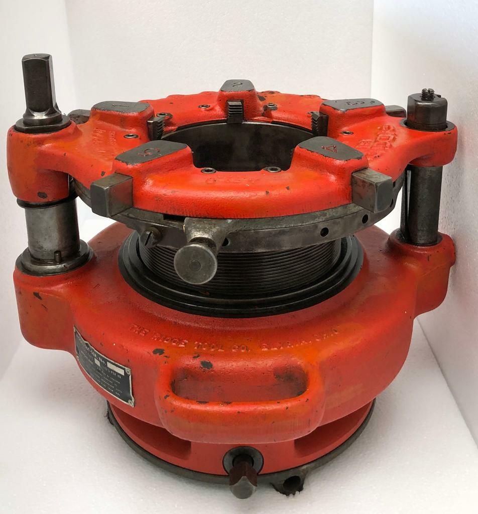 RECEDING GEARED PIPE THREADER 
