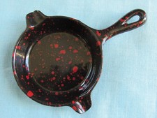 Vintage Wagner Ware Cast Iron Pan Enameled Red Speckled Egg Skillet Spoon Rest
