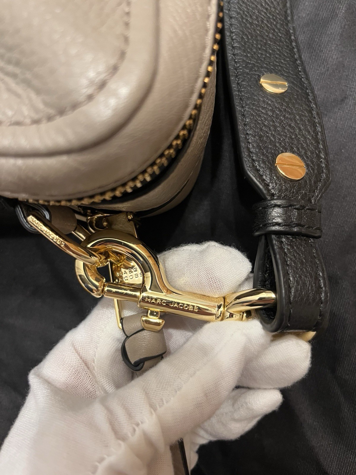 marc jacobs Lychee-patterned cowhide camera bag - image 18