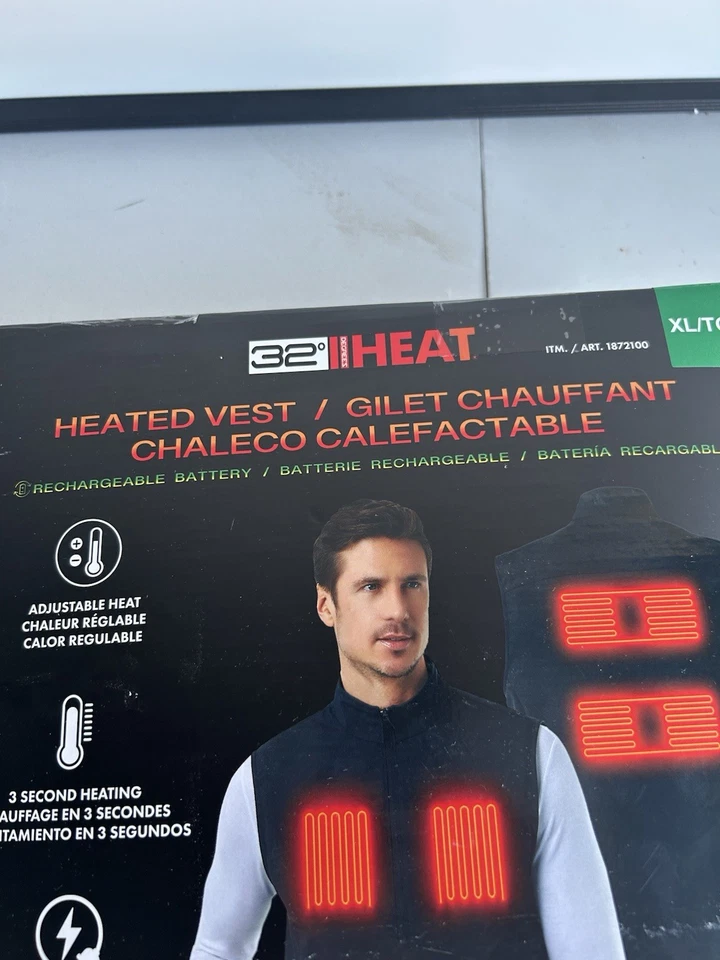 Men's 32 Degrees Heat Lightweight Zip Front Vest, Black Size XL  - Open Box - Image 2 of 4