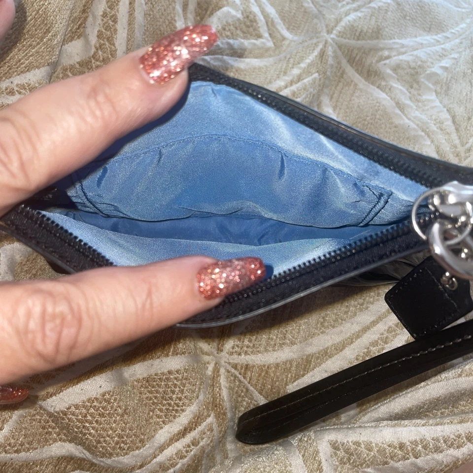 Coach Signature Stitch Black Patent Leather Wristlet Wallet Clutch EUC - Image 3 of 4