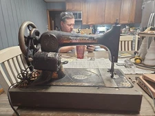 Vintage Singer Sewing Machine Sphinx Egyptian Decals Cast Iron AS IS