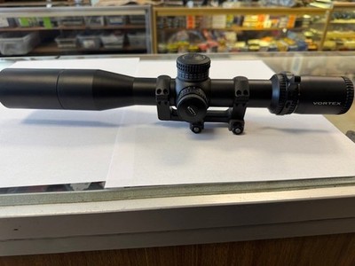 Vortex Strike Eagle 3-18x44mm FFP EBR-7C MRAD Riflescope SE-31802