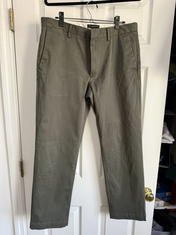 Banana Republic Men’s chino  34x30