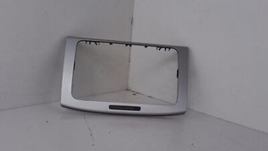 Radio-blende/ VW Passat 3C/ Grau VW Passat Variant 2.0 TDI DPF Bj 2008