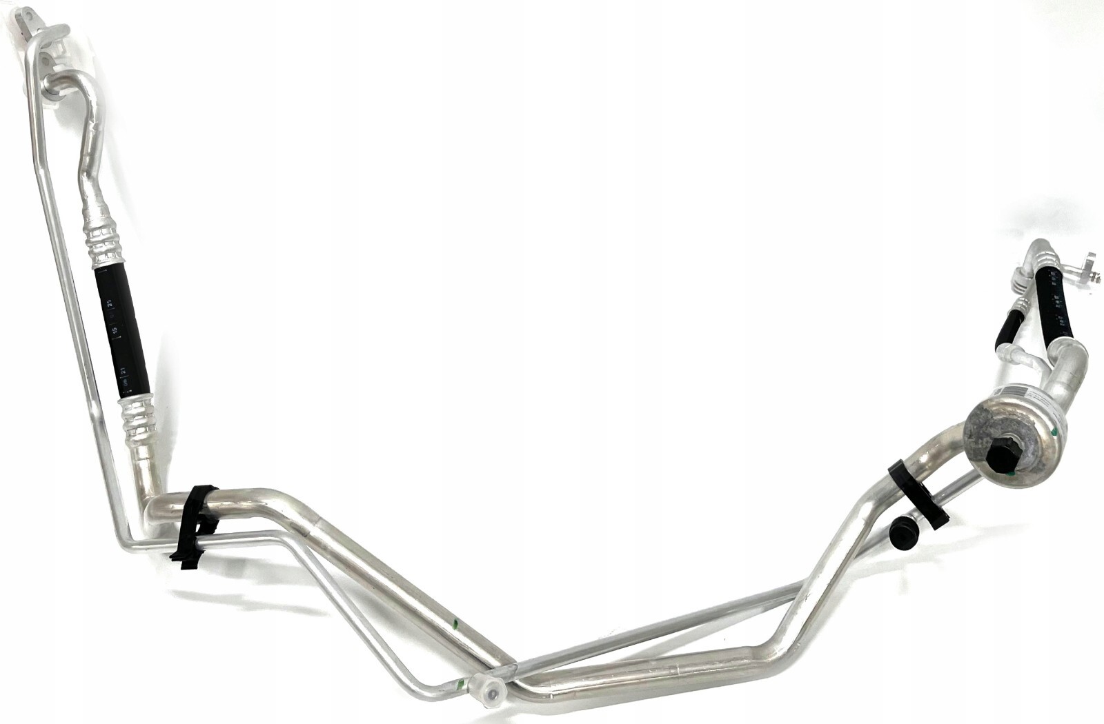 Tuyau de climatisation perforé ? Réparer le Berlingo Partner avec le flexible étanche 6477.C9