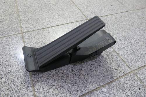 BMW E81 E82 E87 E88 Gaspedal Schaltgetriebe 6770935 - 01 original