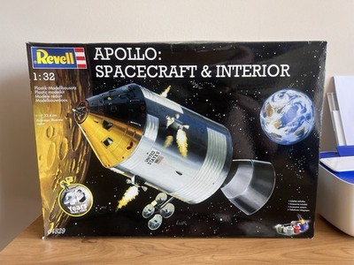 Revell 04829 1:32 Apollo: Spacecraft & Interior Sealed Plastic Modelkit