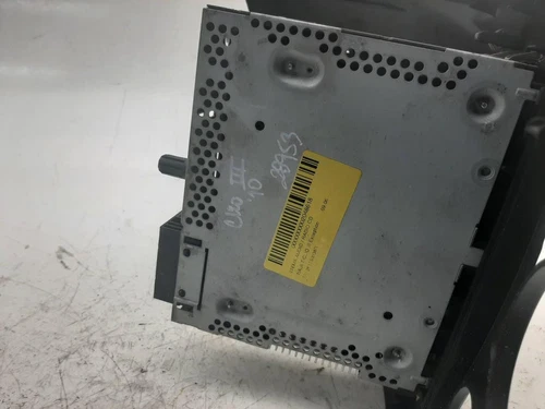 281150038R Sistema Audio/Radio Cd para RENAULT CLIO III Exception 2010 2048618 - Imagen 3 de 5