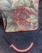 Vintage Needlepoint Beaded Rose Purse Handbag