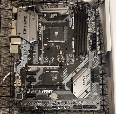 MSI B450 TOMAHAWK AM4 ATX DDR4 4-DIMM M.2 HDMI/DVI USB 3.1 Motherboard