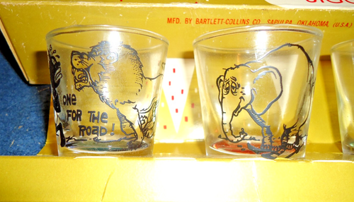Set of 4 Bartlett Collins Jiggers Shot Glasses Comical Sports Scenes w/ Orig Box - Picture 2 of 4
