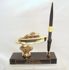  METAL CABIN CRUISER TROPHY,  BOAT, BOAT TROPHY  METAL TROPHY PARTS  BOX  # W