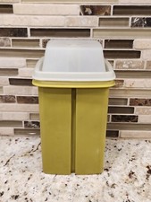 Vintage Green Tupperware Pickle Keeper Container & Drainer #1330-3 Made in USA
