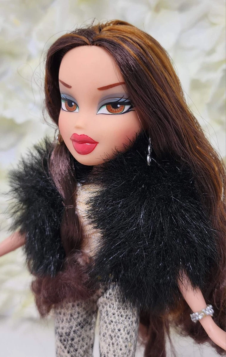 MGA Bratz 2008 Fashion Runway Meygan Brats Brat Doll Brunette Beautiful