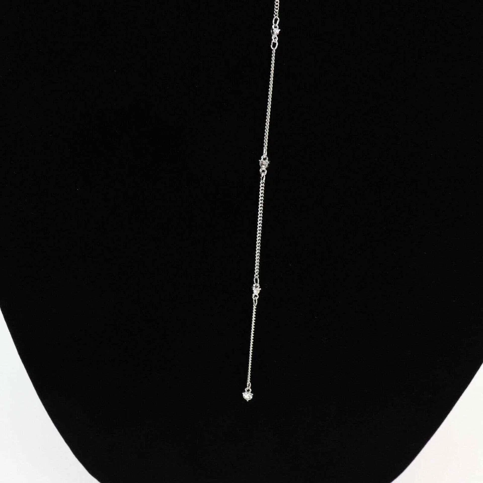 Collar BCBGeneration Cristal Tono Plata Cuello en Y Foto 4 de 4