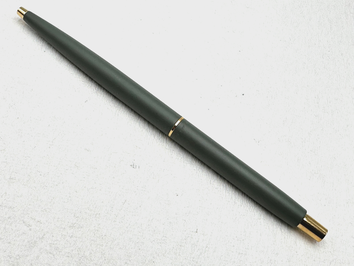 UNCOMMON VINTAGE 1980s PARKER LADY CLASSIC MATTE SAGE GREEN
