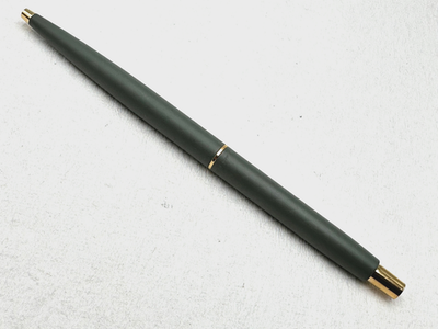 UNCOMMON VINTAGE 1980s PARKER LADY CLASSIC MATTE SAGE GREEN