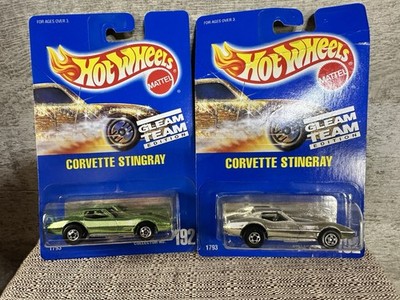 1991 Hot Wheels Gleam Team CORVETTE STINGRAY Lot of2 Green & Silver #192 NEW Vtg