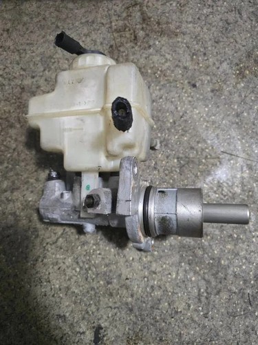 BMW 5 Touring E39 Bremszylinder 32067150 2.00 Diesel 2001 33959710