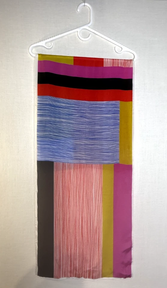 VERA Neumann 52 英寸长长长长 MOD 颜色阻挡丝绸围巾,瓢虫日本复古 — 第 3/4 张图片