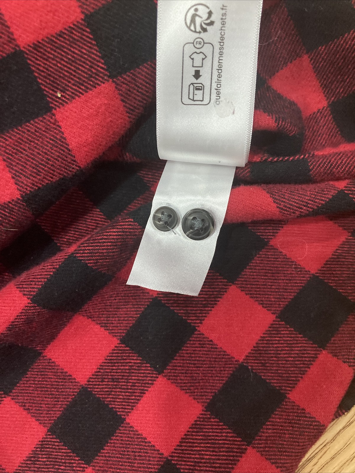 Amazon Essentials Mens Button Down Red/Black Plai… - image 7