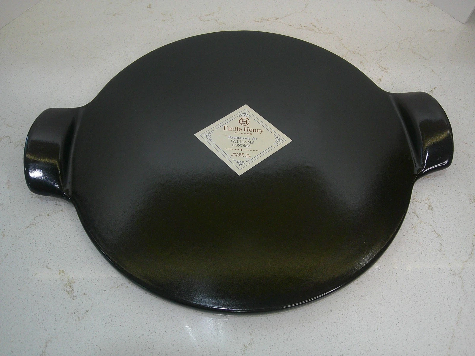 EMILE HENRY WILLIAMS SONOMA 10 INCH BLACK CERAMIC PIZZA STONE NWT