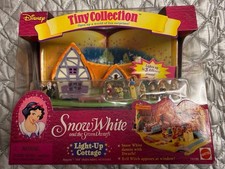 Polly Pocket Disney Tiny Collection Snow White Light-Up Cottage Playset 1995