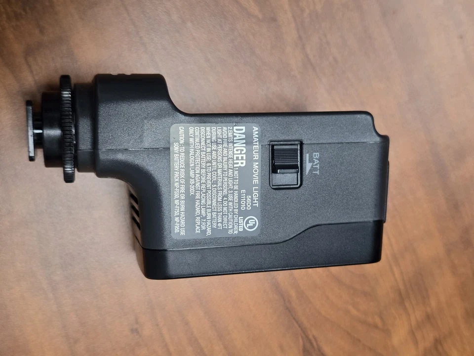 Sony HVL-20DW2 Battery Video Light Hotshoe - Image 3 of 4