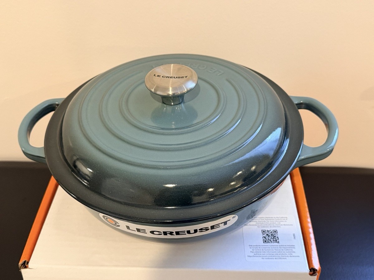 LE CREUSET Signature Ocean Soup Pot W/Lid 22 2.5QT Cast Iron New