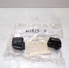 DEVIATORE LUCE CON SPRAZZO PER PIAGGIO BEVERLY 125-250-500 (CONFEZIONE 2 PEZZI)