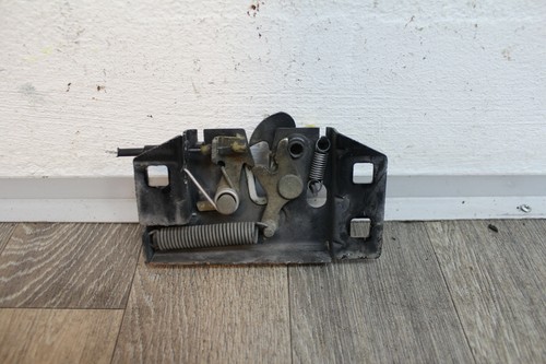 Motorhaubenschloss 96FG16701AB Ford Fiesta Courier Bj. 2000