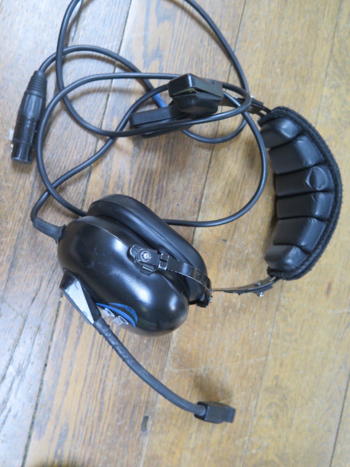 COACH COMM Football Coach System 5 Beltpacks 7 Headsets Case