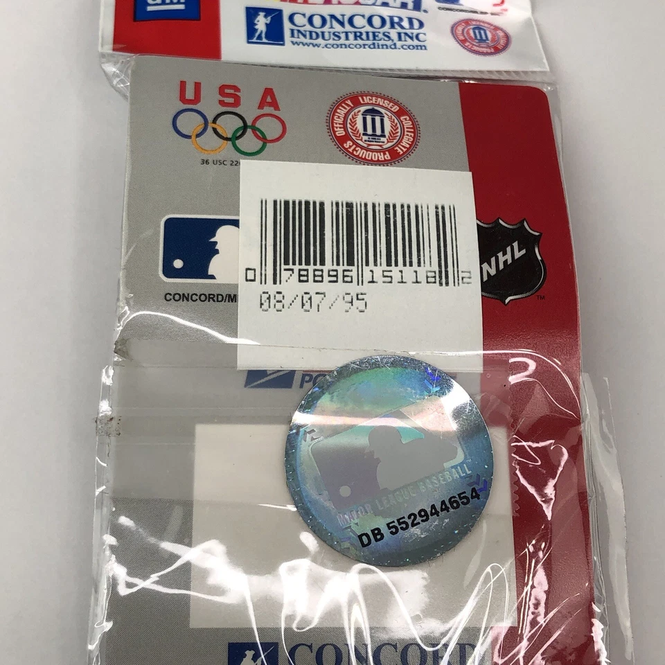 New York Mets Keychain MLB Licensed Concord Metal, Leather 1995 Vintage - Image 4 of 4